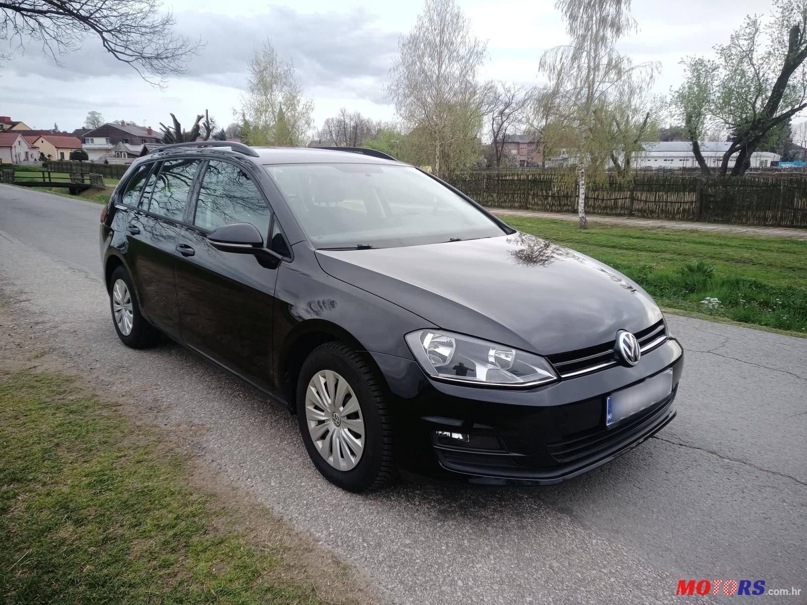 2014' Volkswagen Golf VII Variant photo #2