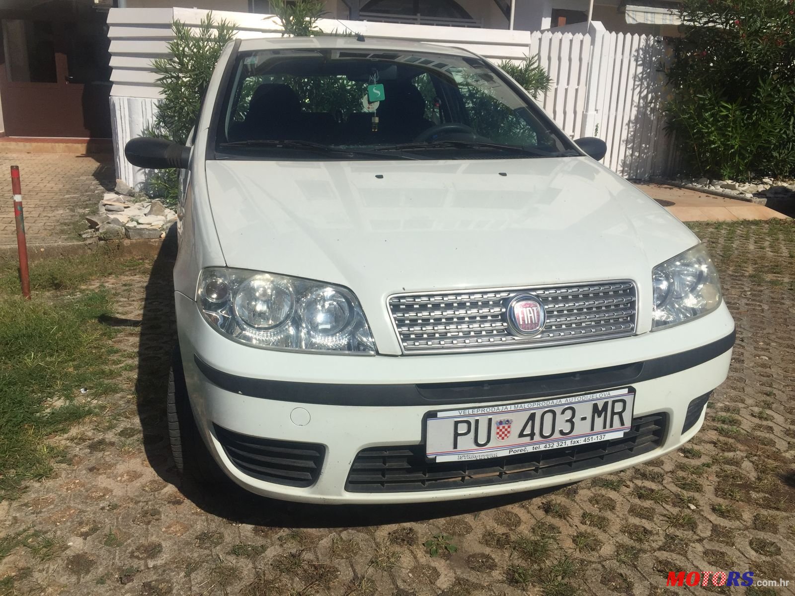 2009' Fiat Punto photo #3