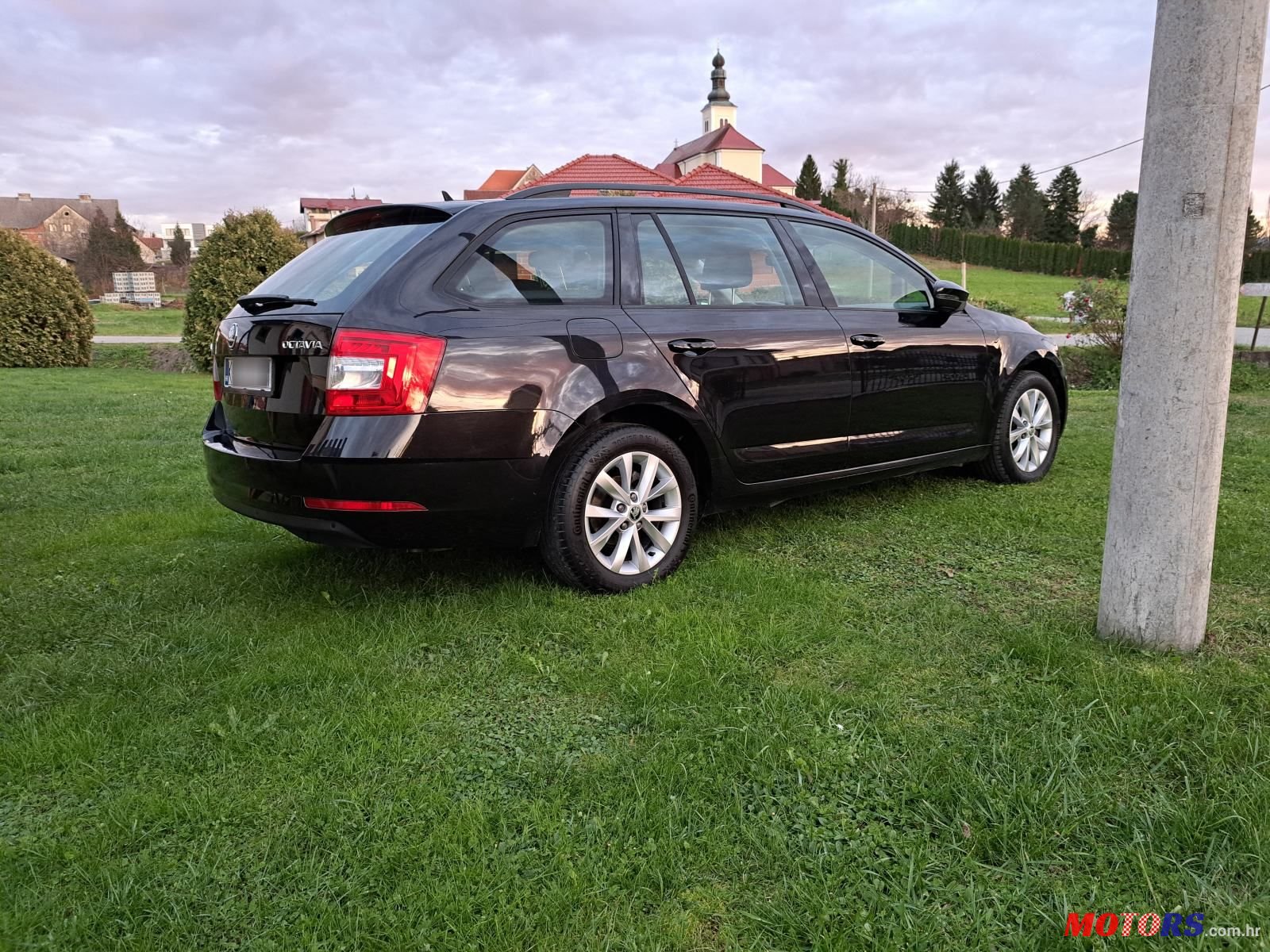 2020' Skoda Octavia Combi photo #1