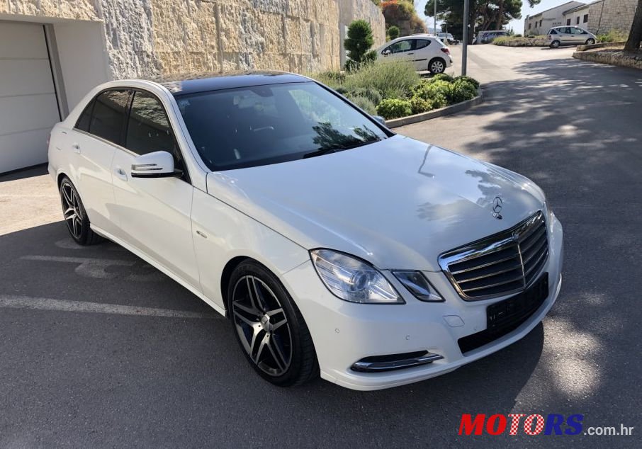 2012' Mercedes-Benz E-Klasa 200 Cdi photo #1