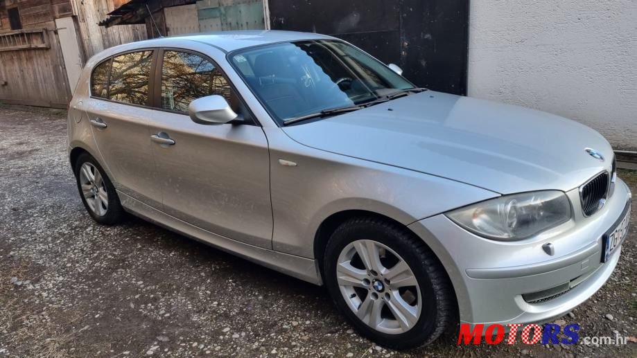 2011' BMW Serija 1 118D photo #6