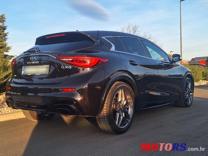 2016' Infiniti Q30 2,2 D photo #2