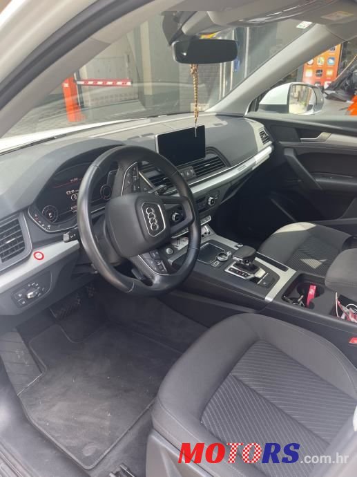 2020' Audi Q5 40 Tdi photo #6