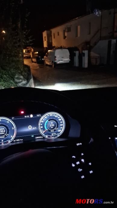 2015' Volkswagen Passat Variant photo #5