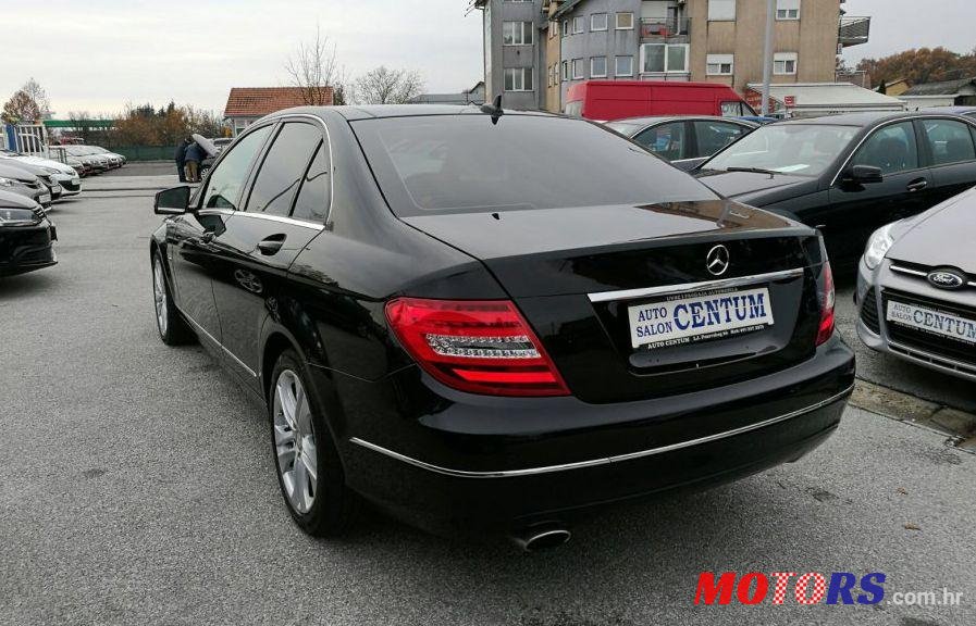 2011' Mercedes-Benz C-Klasa photo #2