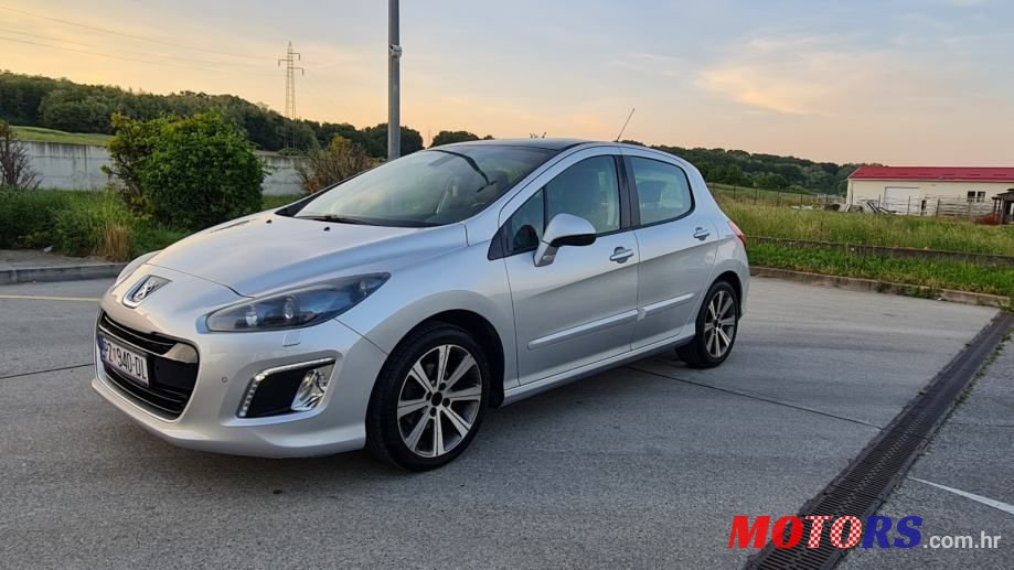 2012' Peugeot 308 1,6 E-Hdi photo #1