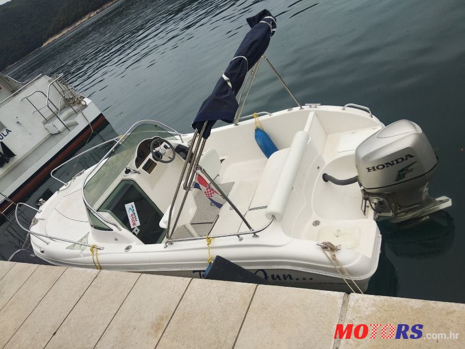 2005' Honda 570 wa photo #1