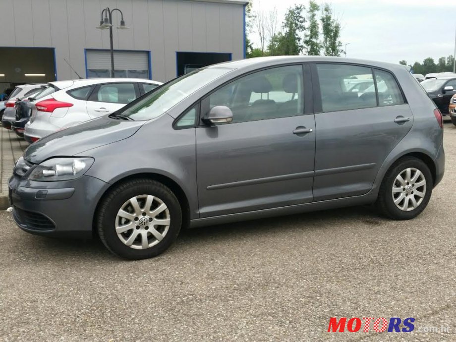 2005' Volkswagen Golf Plus photo #1
