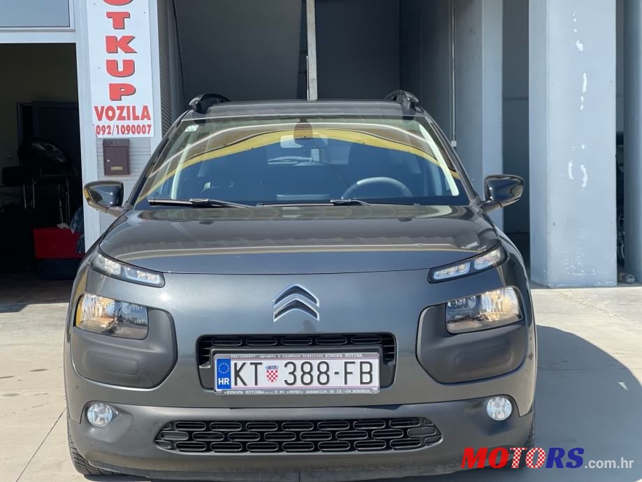 2016' Citroen C4 Cactus photo #1