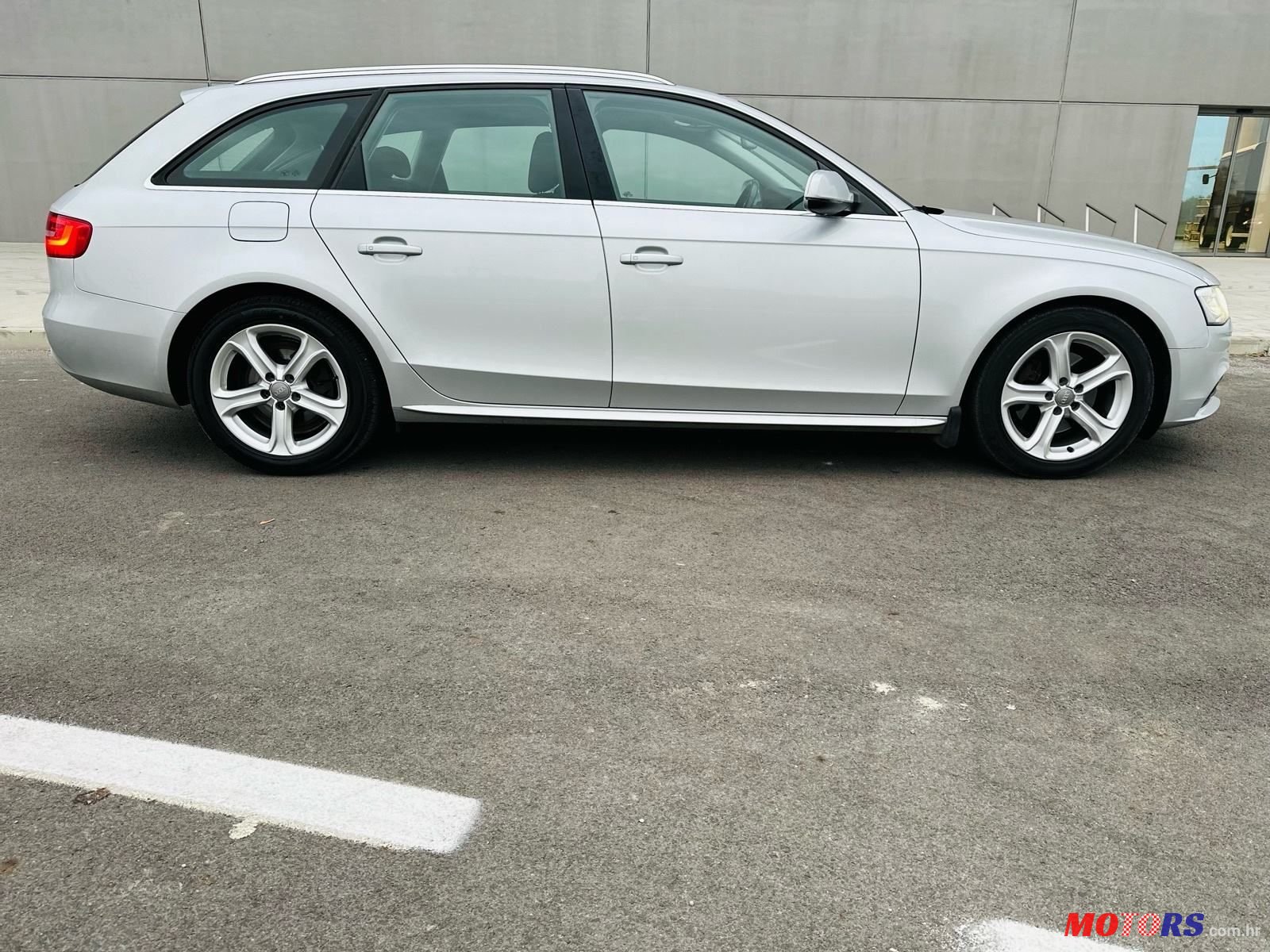 2014' Audi A4 Avant photo #4