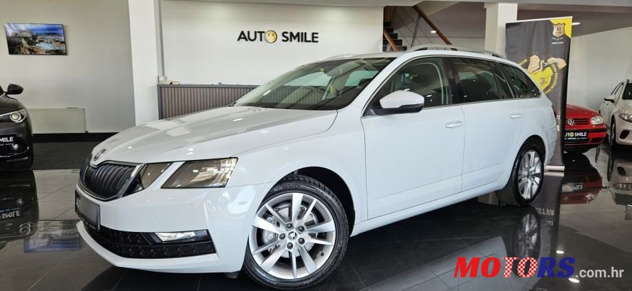2018' Skoda Octavia Combi photo #1