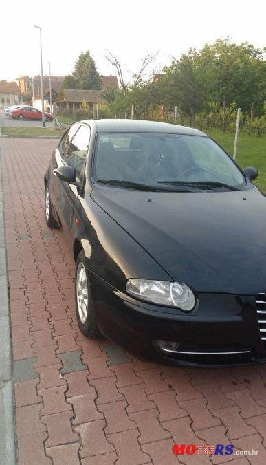 2001' Alfa Romeo 147 1,6 Ts photo #1