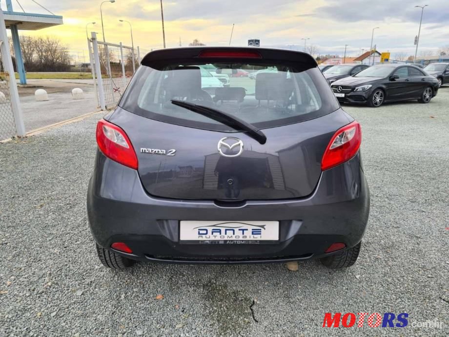 2013' Mazda 2 2 Cd95 photo #6