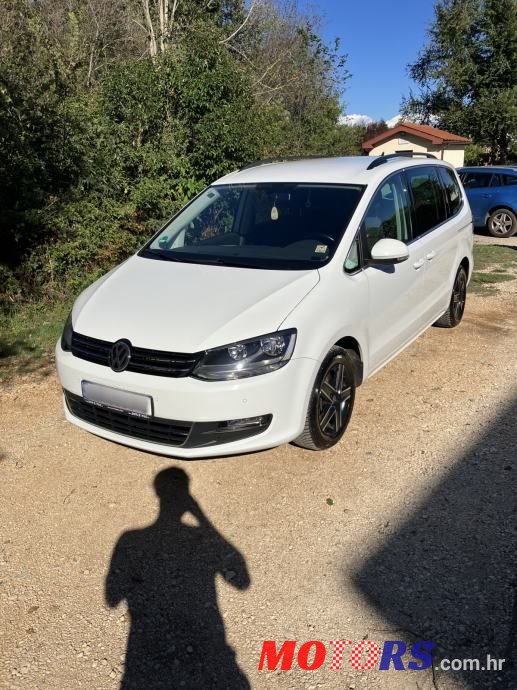 2016' Volkswagen Sharan 2,0 Tdi Bmt photo #3