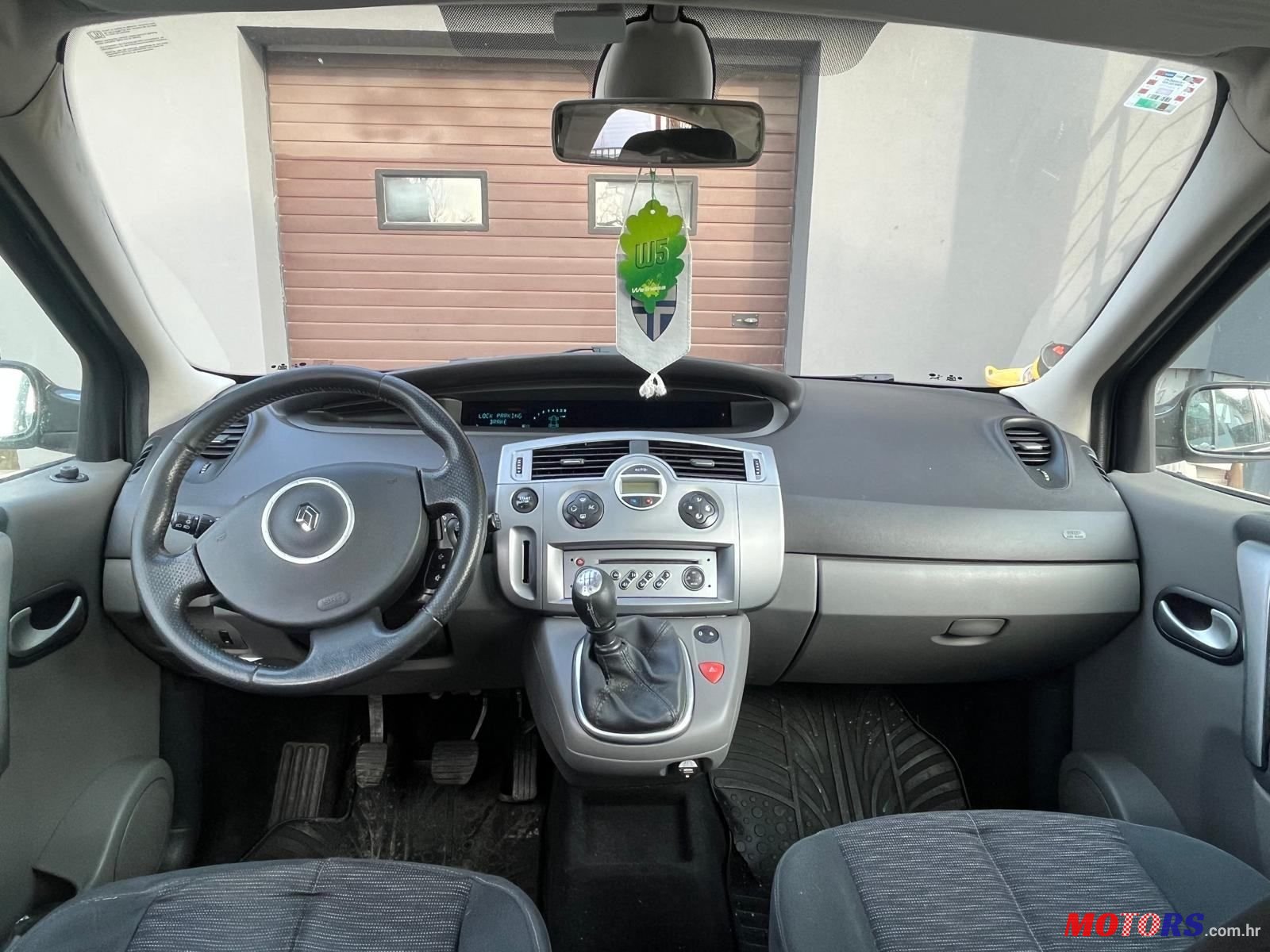 2008' Renault Scenic 1,6 16V photo #5