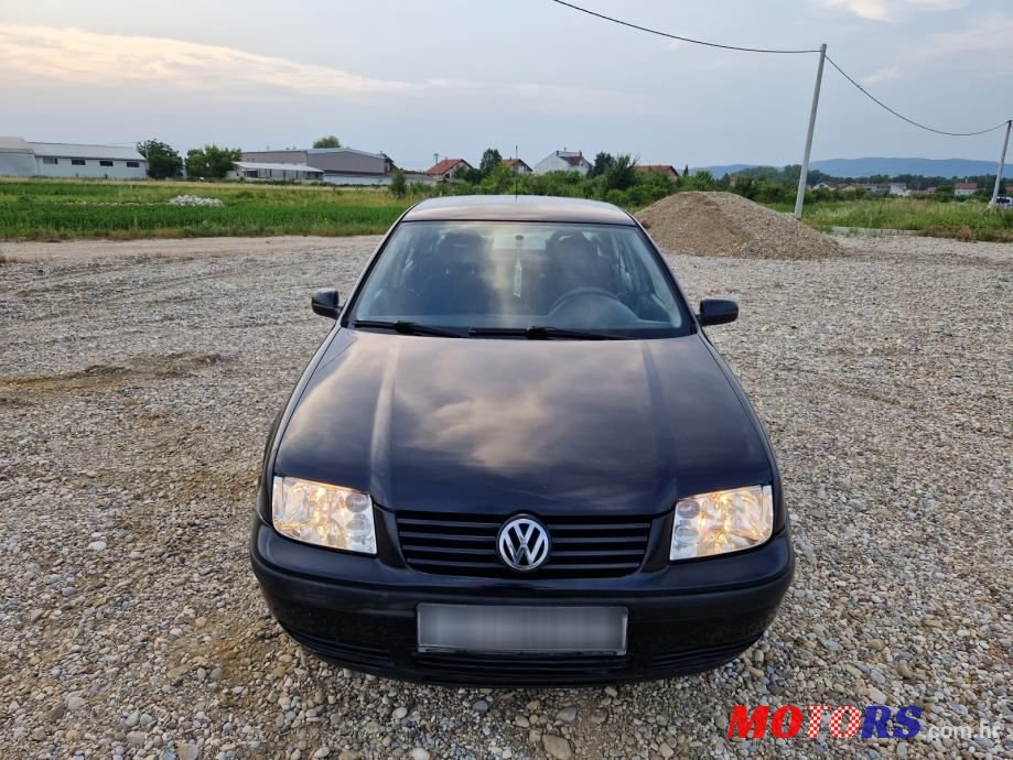 2001' Volkswagen Bora photo #2