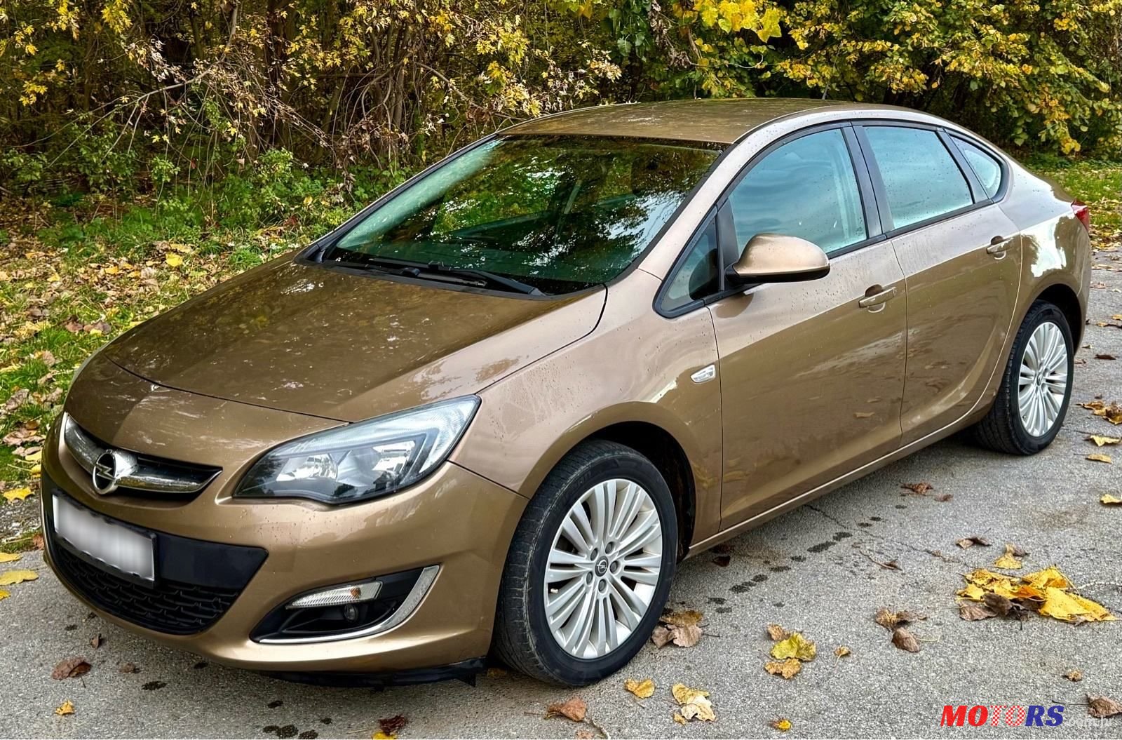 2013' Opel Astra 1,6 Classic photo #1
