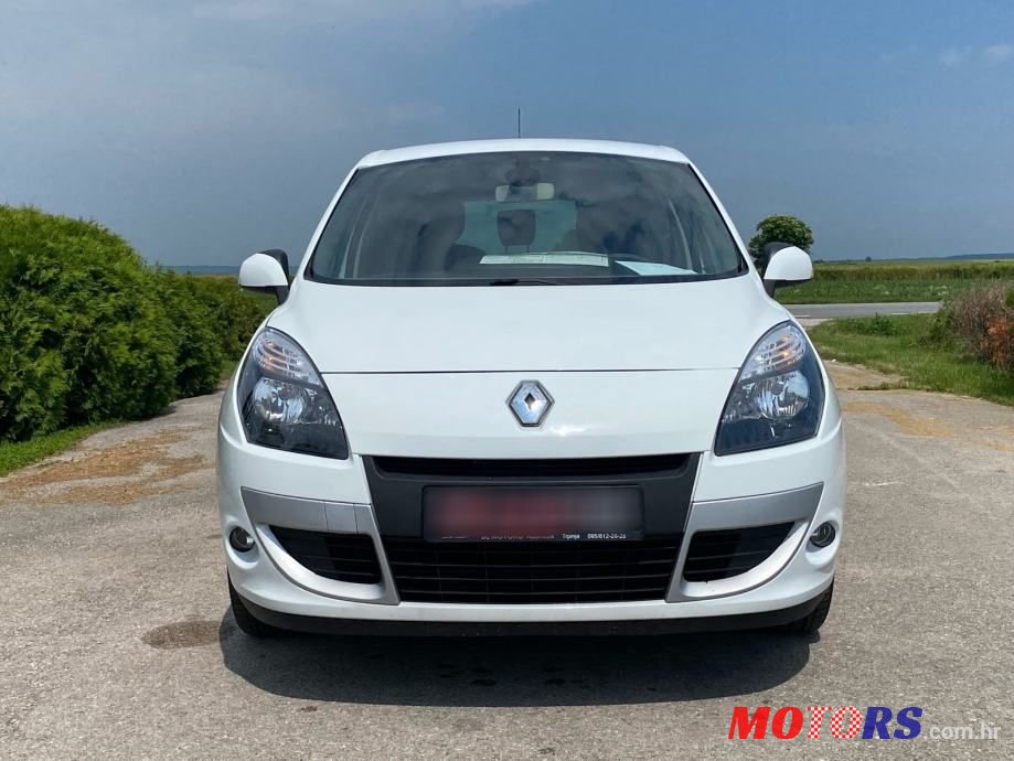 2010' Renault Scenic 1,9 Dci photo #5