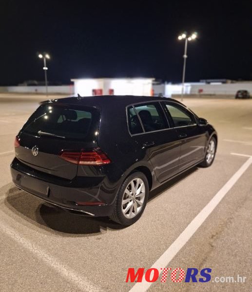 2019' Volkswagen Golf VII 1,6 Tdi photo #1