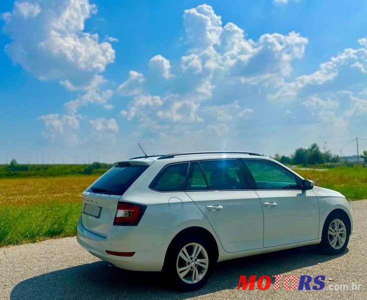 2021' Skoda Fabia Combi photo #4