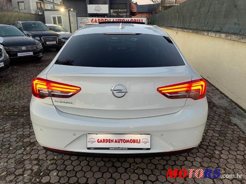 2017' Opel Insignia photo #6