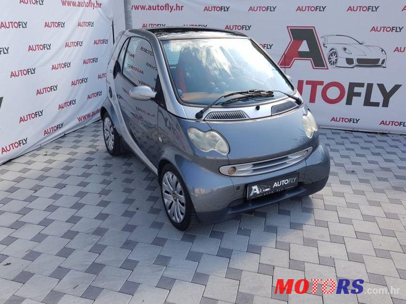 2002' Smart Fortwo Coupe Smart Cdi photo #1