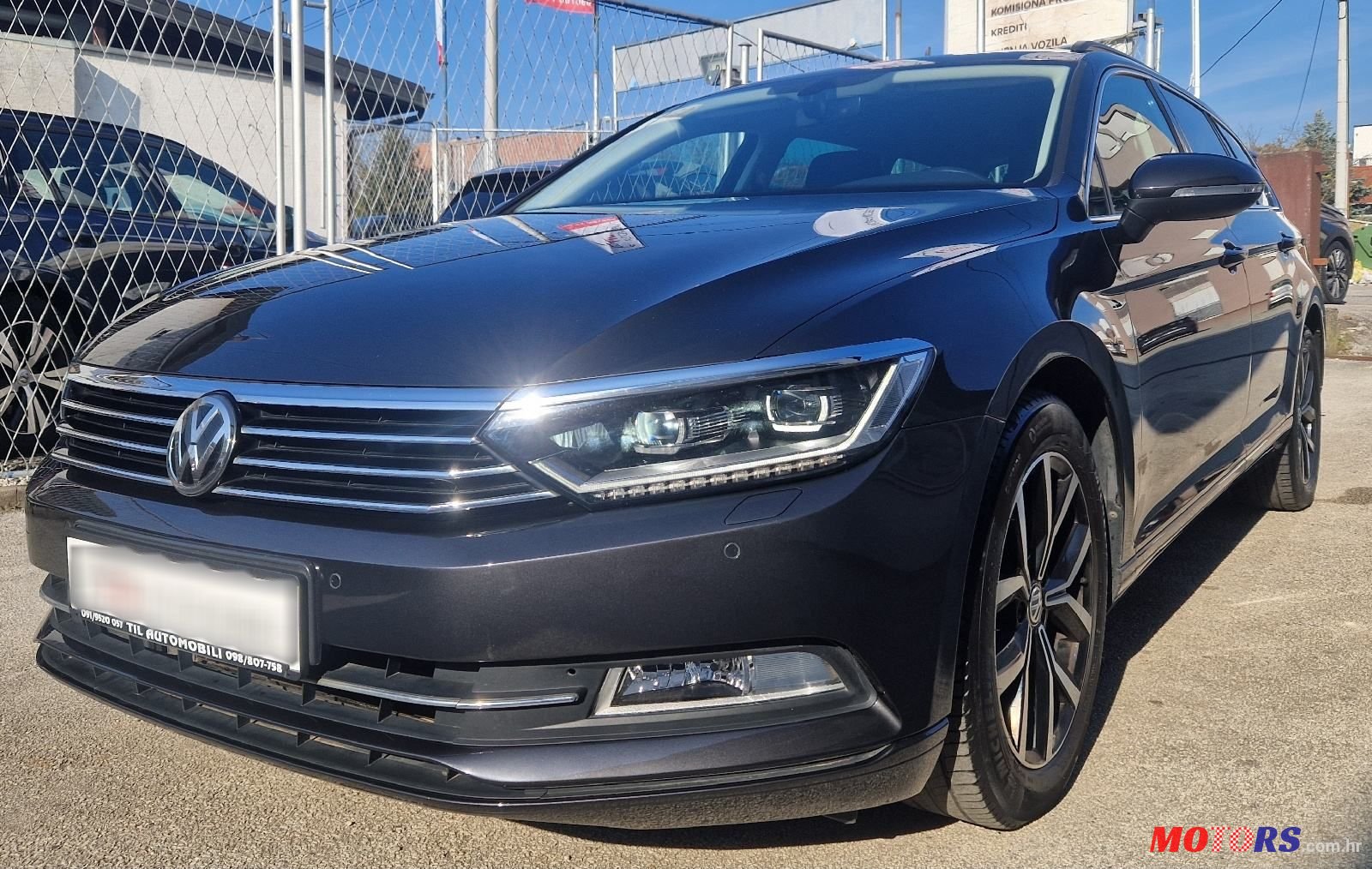 2019' Volkswagen Passat Variant photo #3