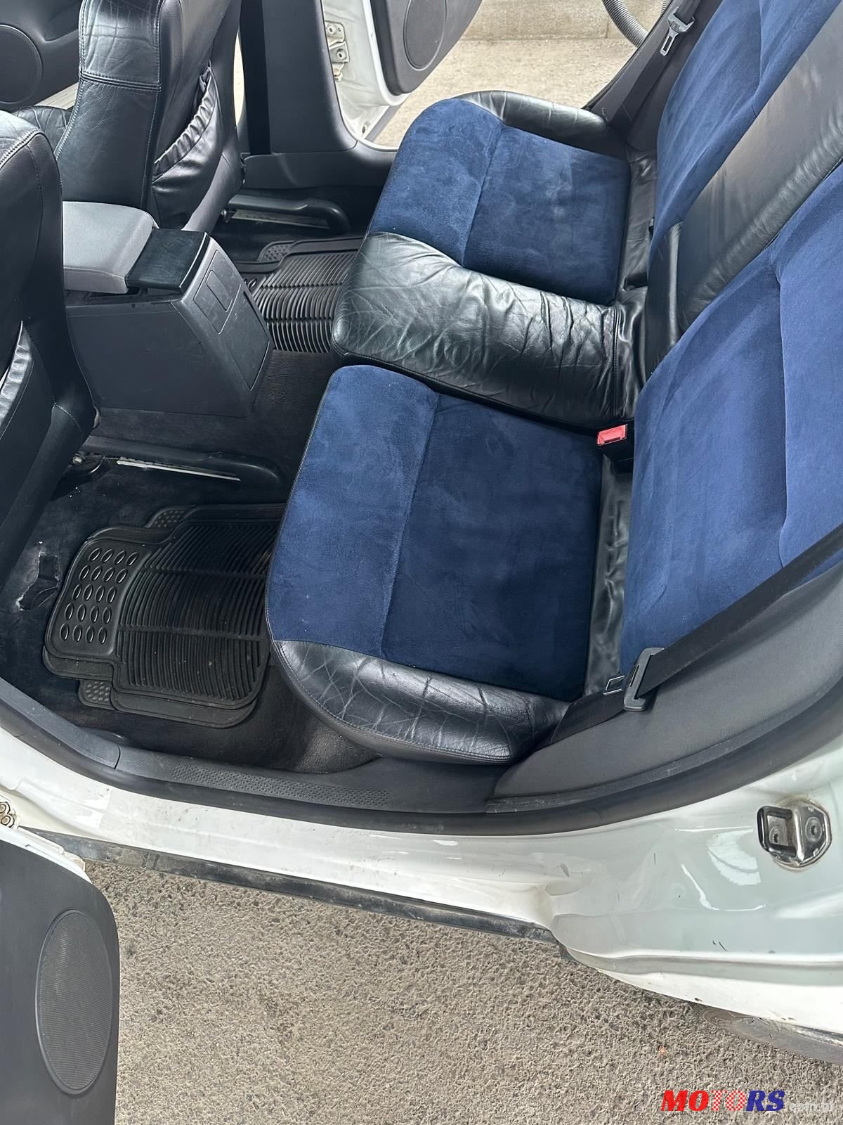 2004' Volkswagen Passat 1,9 Tdi photo #6