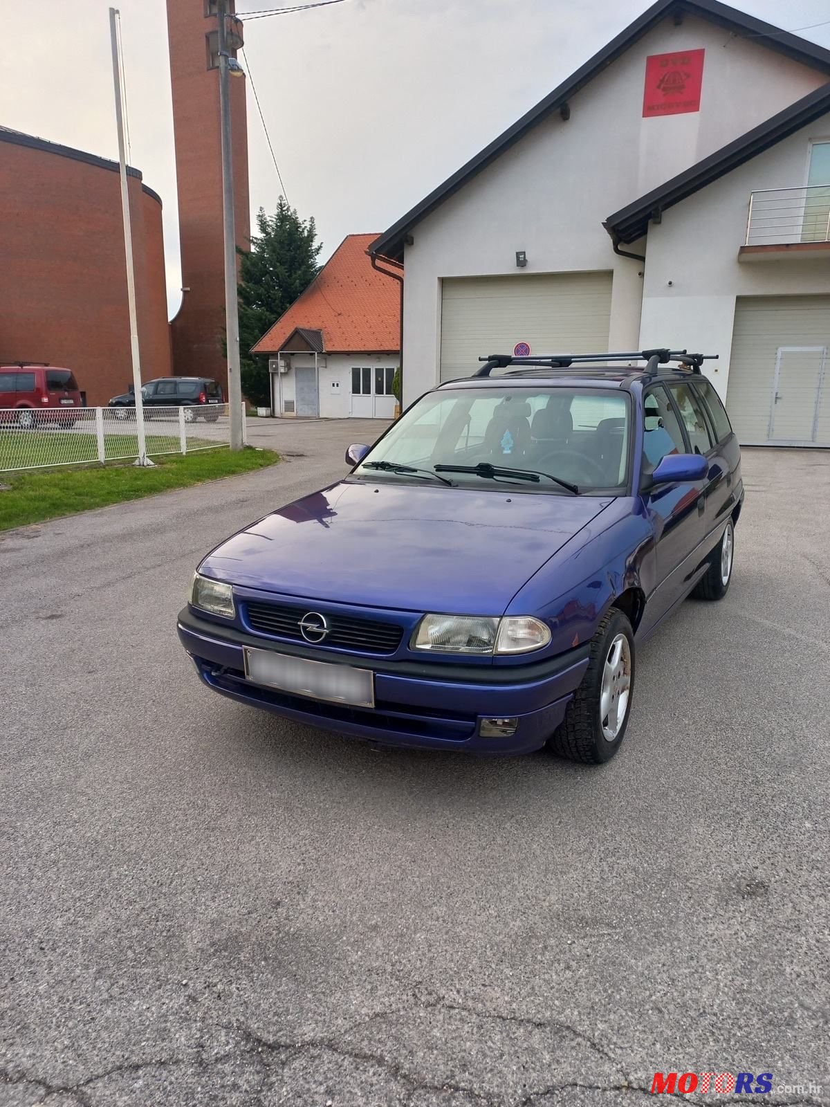 1996' Opel Astra 1.6 Karavan photo #1