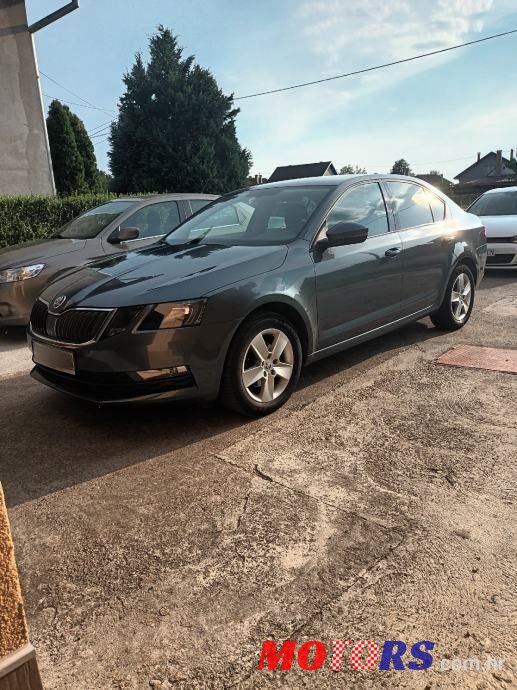 2020' Skoda Octavia 1.6 Tdi photo #3