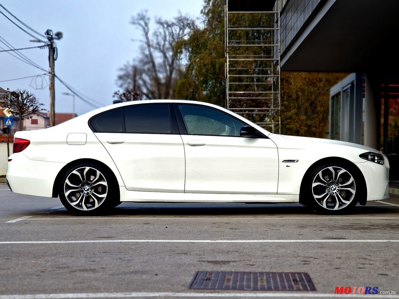 2016' BMW Serija 5 520D photo #2