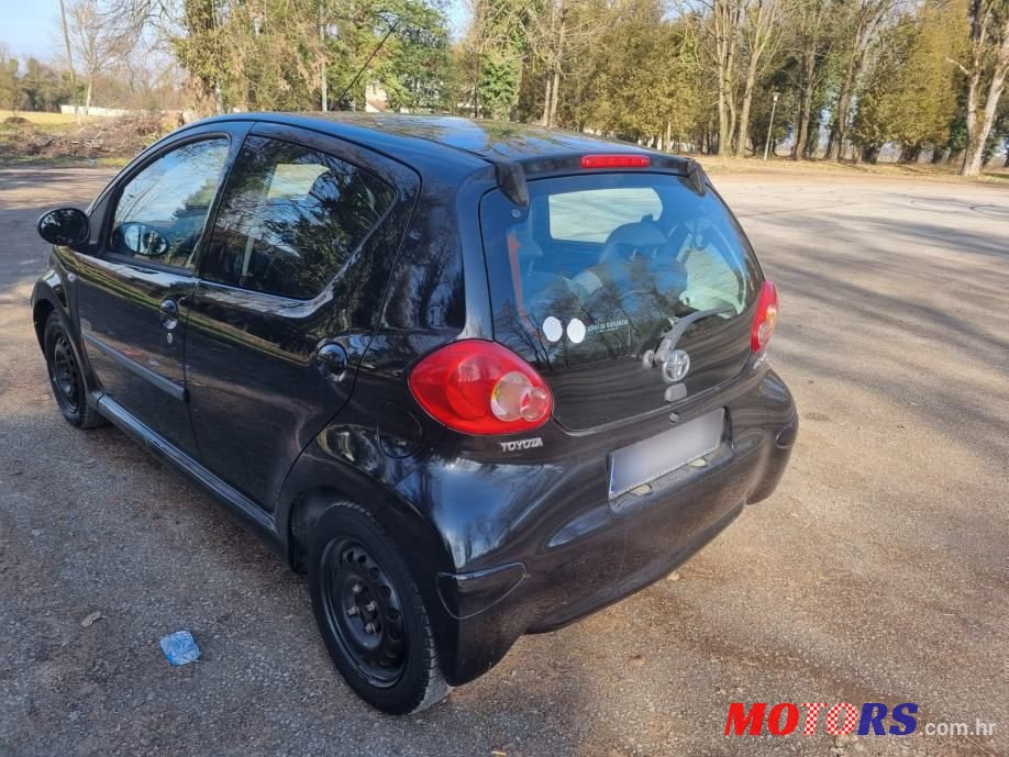 2006' Toyota Aygo 1,0 Vvt-I photo #3