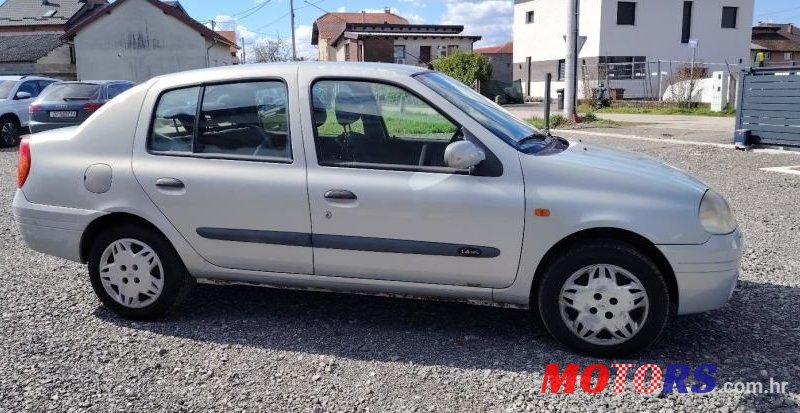 2002' Renault Thalia 1,4 16V photo #3