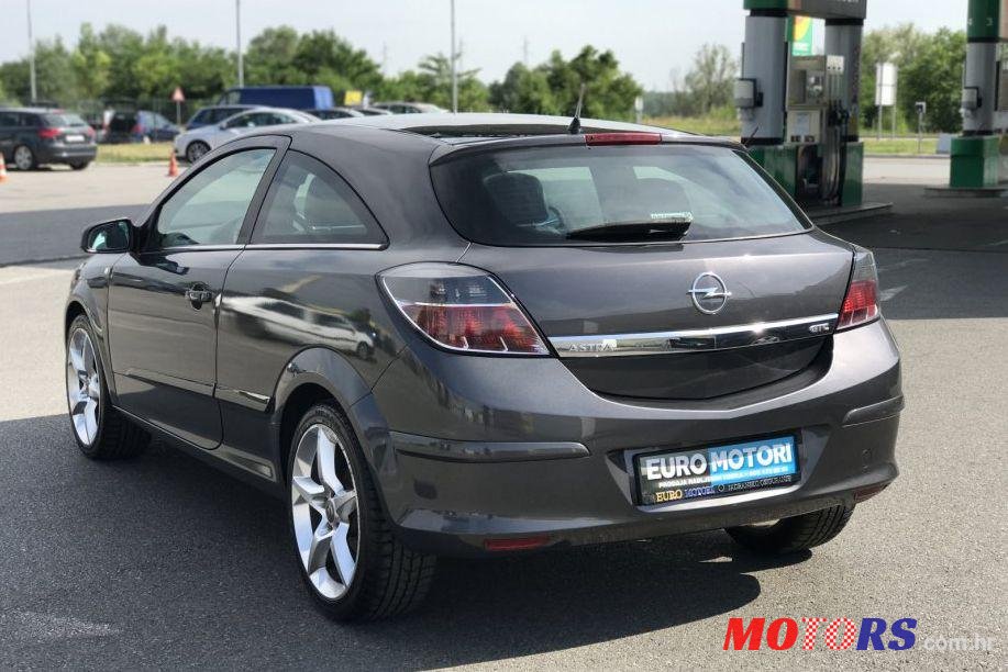 2008' Opel Astra 1,7 Cdti Sport photo #1