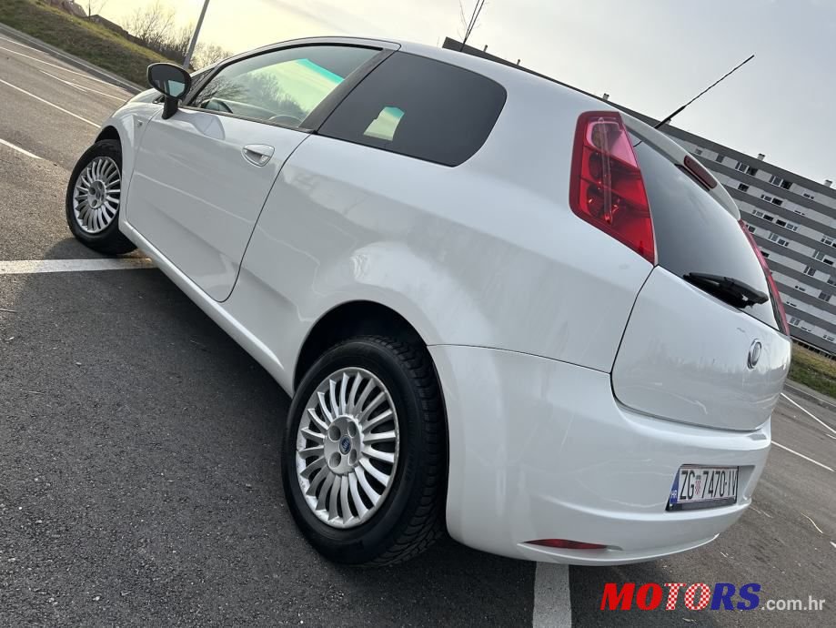 2007' Fiat Punto photo #2
