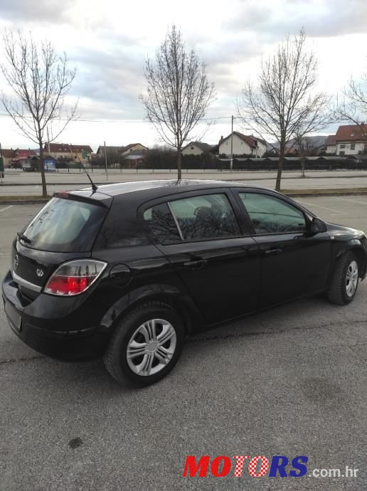 2013' Opel Astra 1,6 Classic photo #2