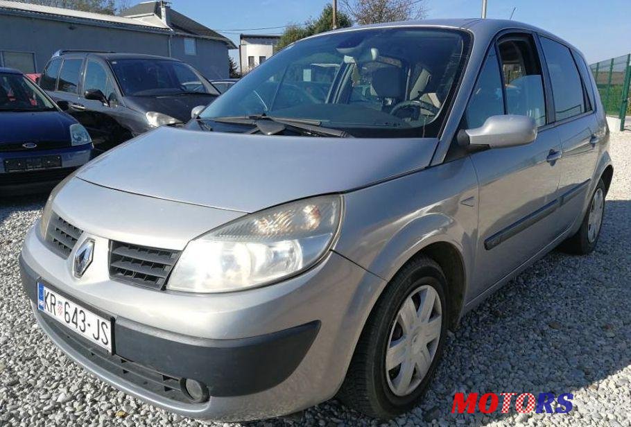 2005' Renault Megane Scenic 1,5 Dci photo #1