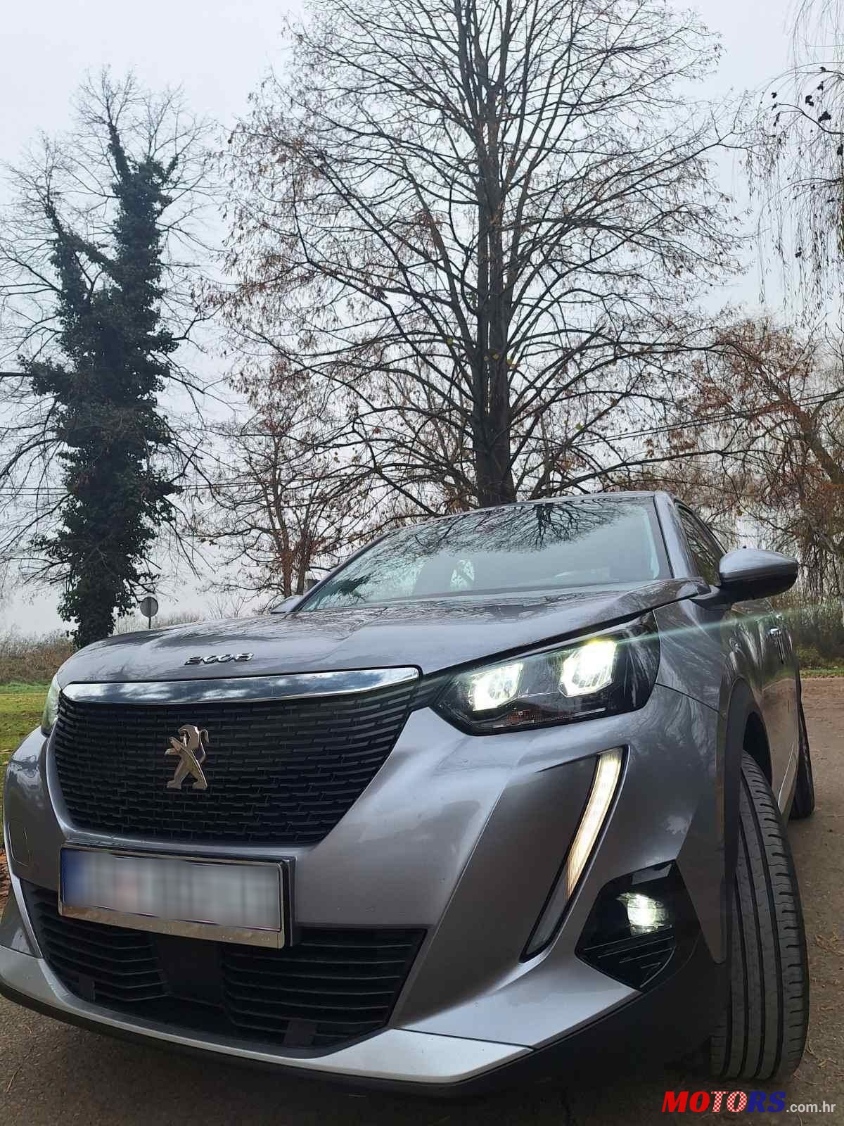 2022' Peugeot 2008 1,5 photo #1