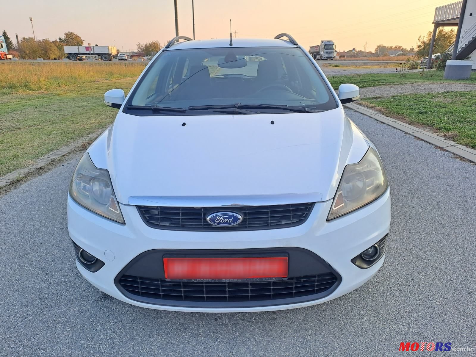 2008' Ford Focus Karavan photo #2