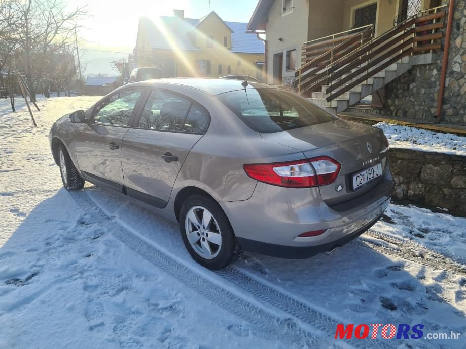2011' Renault Fluence 1,6 16V photo #3