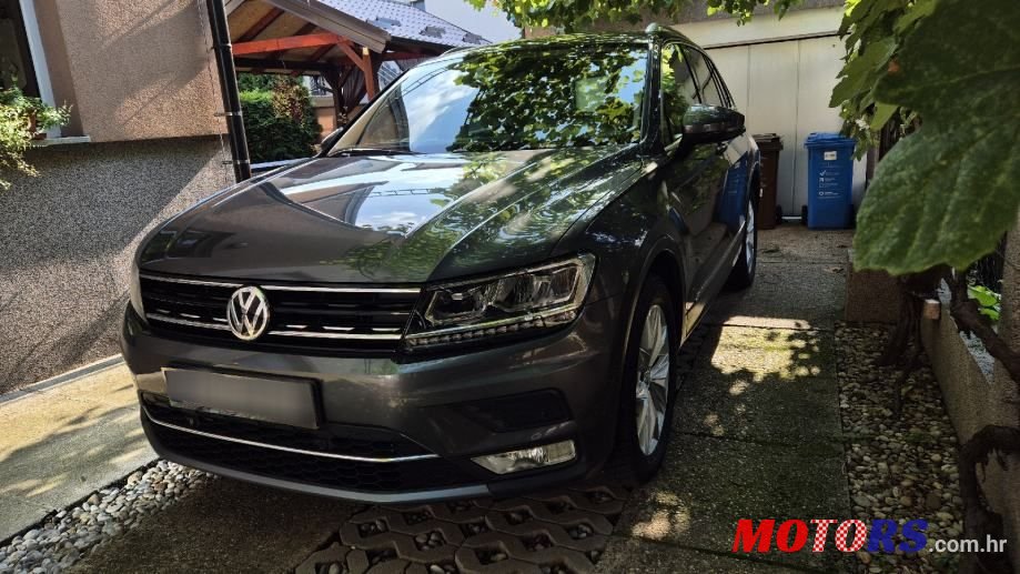 2017' Volkswagen Tiguan 2,0 Tdi Bmt photo #2