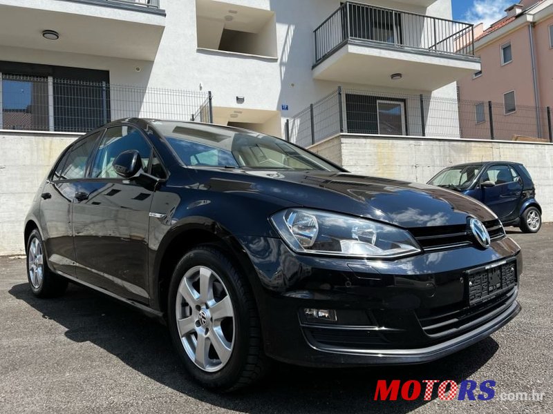 2013' Volkswagen Golf 7 photo #1