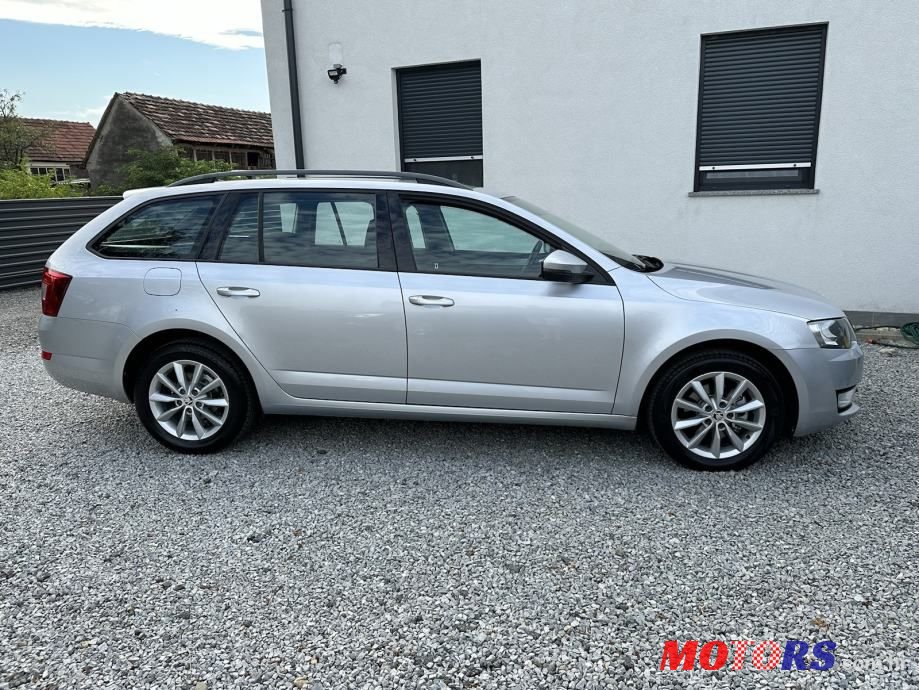 2014' Skoda Octavia Combi photo #2