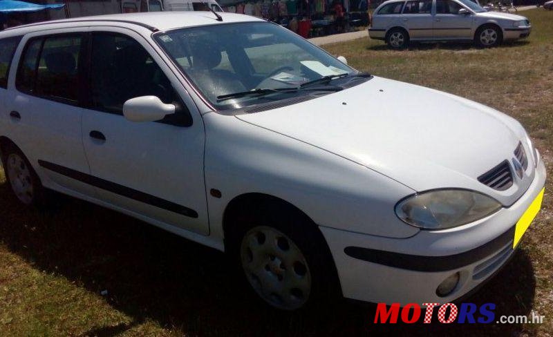 2002' Renault Megane Classic photo #1