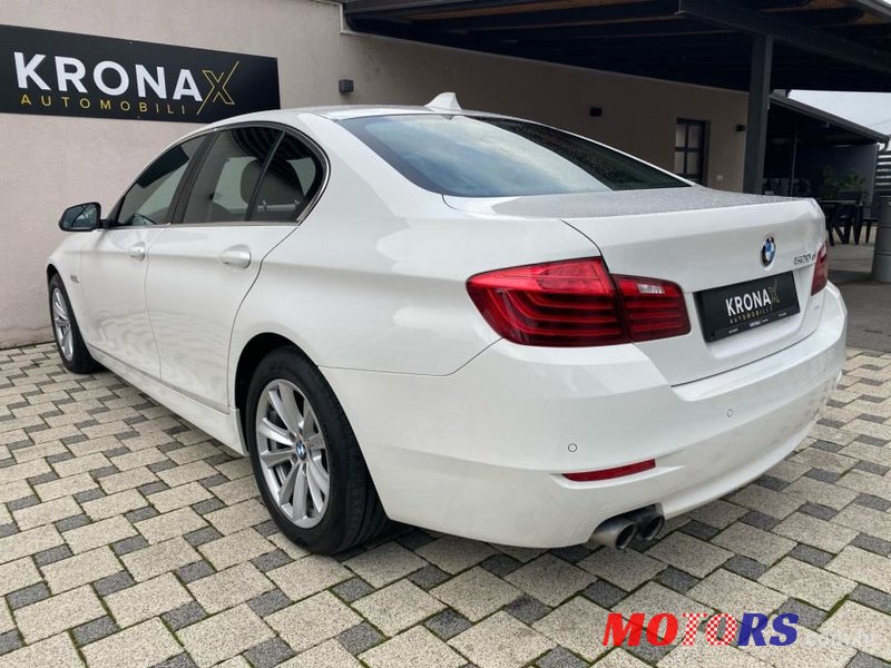 2016' BMW Serija 5 520D photo #6