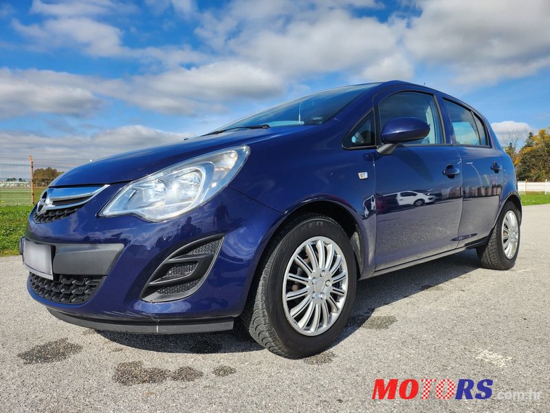 2013' Opel Corsa 1,3 Cdti photo #1