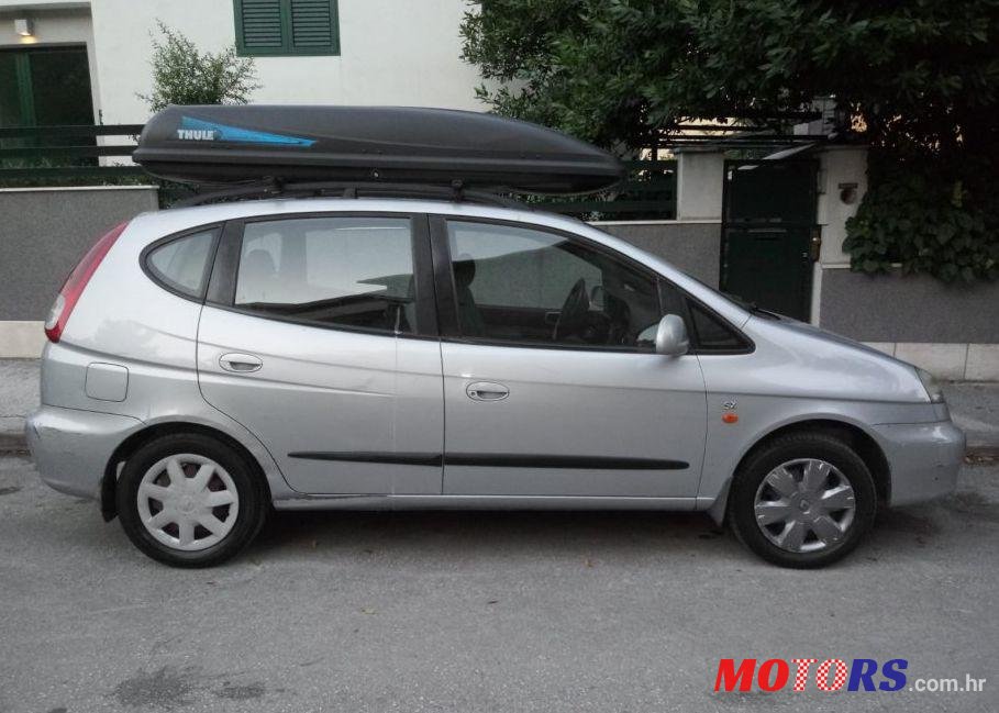 2004' Chevrolet Tacuma 1,6 Sx photo #1