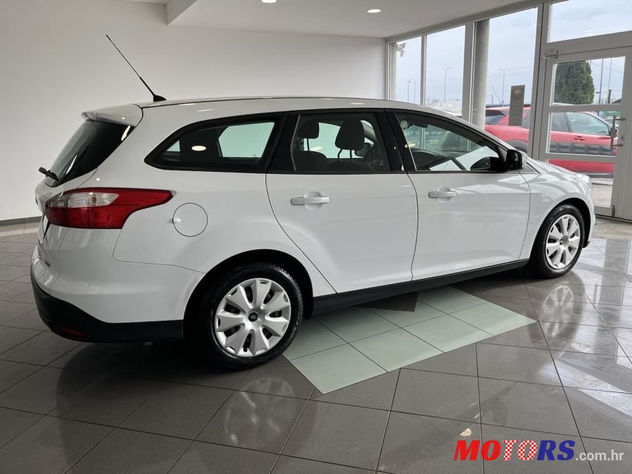 2013' Ford Focus Karavan photo #4