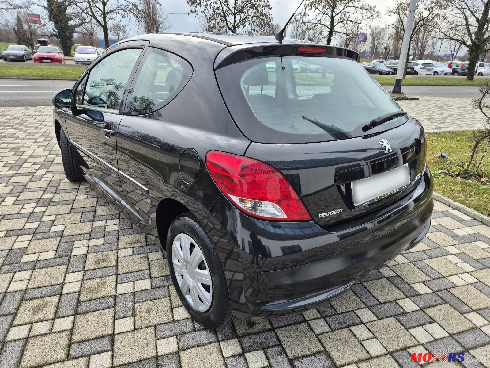 2011' Peugeot 207 1.4 photo #6