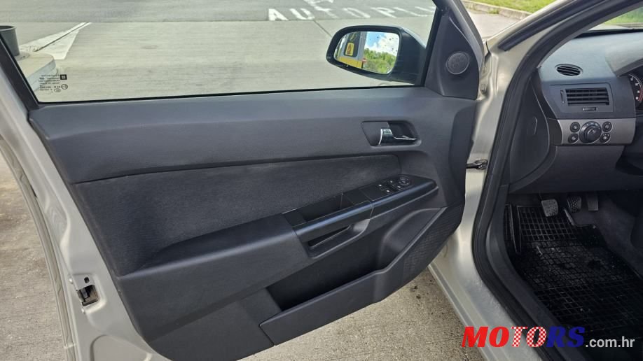 2006' Opel Astra 1,4 16V photo #4